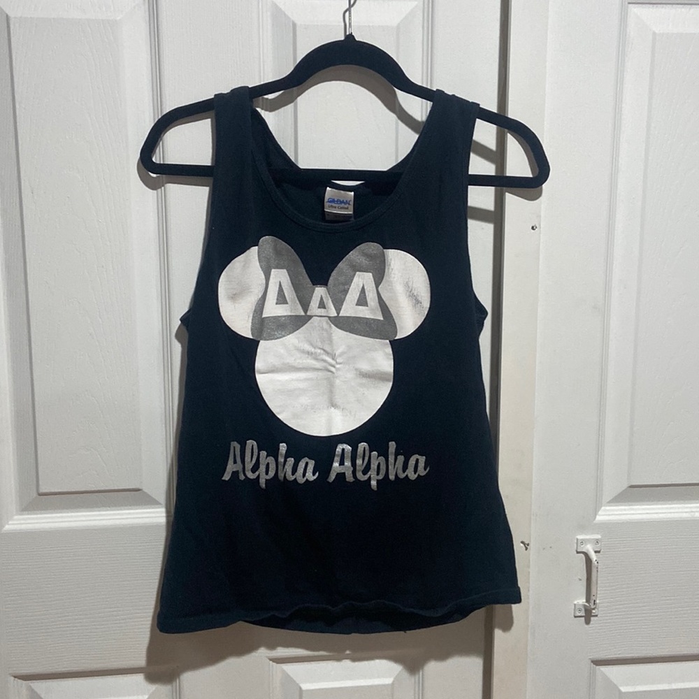 TRIDELTA black tank top